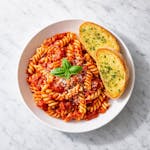 Kids Pasta with Sauce & Garlic Bread