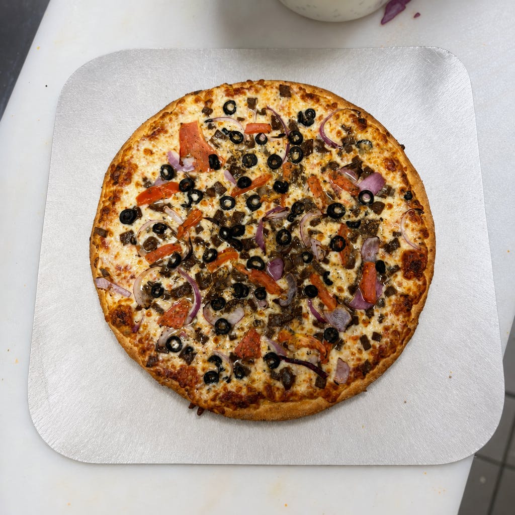 Luna Gyro Pizza